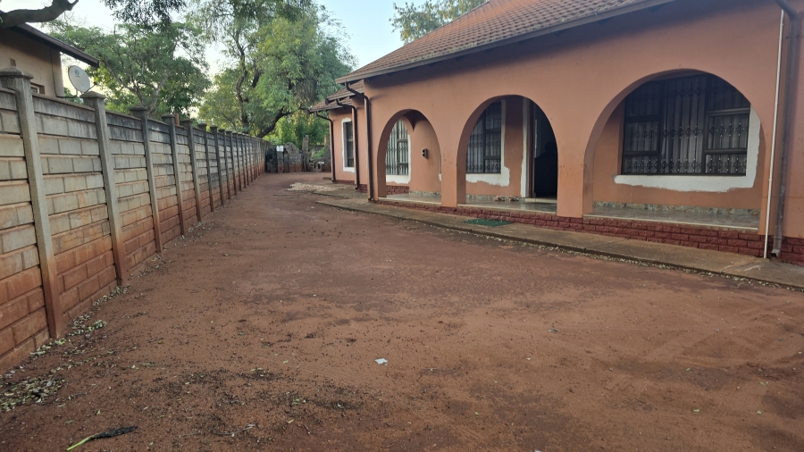 3 Bedroom Property for Sale in Geelhoutpark North West